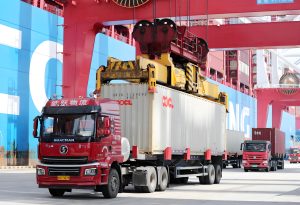 ransporting shipping container
